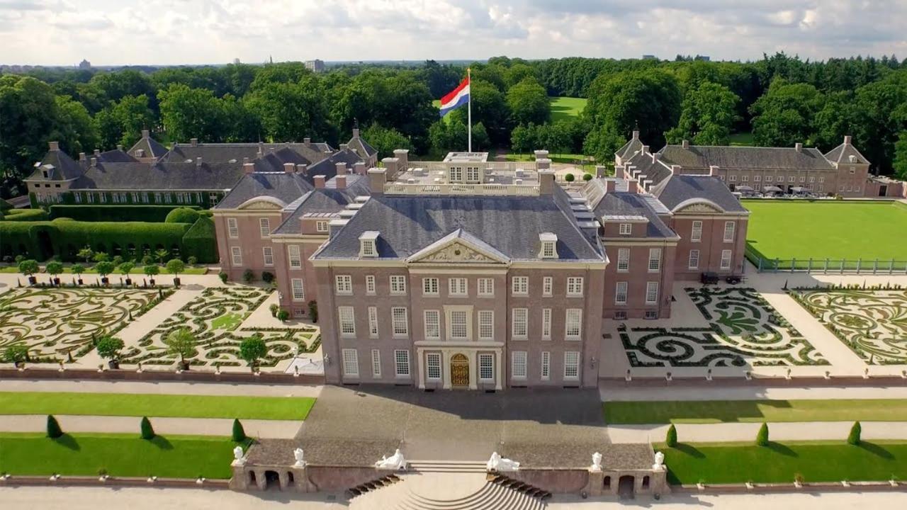 Sfeervolle Chalet Op De Veluwe In Hoenderloo Hotel ภายนอก รูปภาพ