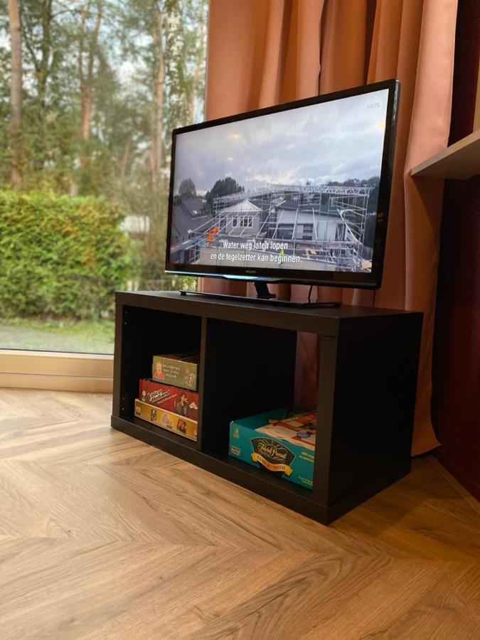 Sfeervolle Chalet Op De Veluwe In Hoenderloo Hotel ภายนอก รูปภาพ