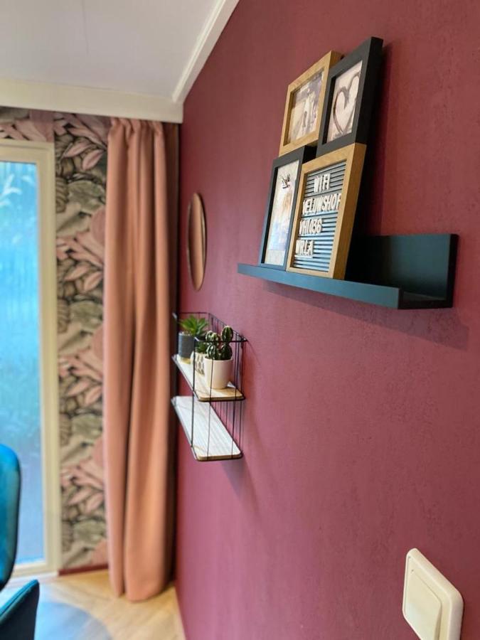 Sfeervolle Chalet Op De Veluwe In Hoenderloo Hotel ภายนอก รูปภาพ