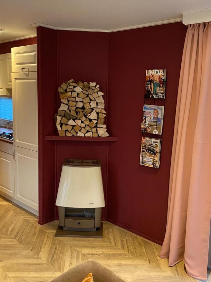 Sfeervolle Chalet Op De Veluwe In Hoenderloo Hotel ภายนอก รูปภาพ